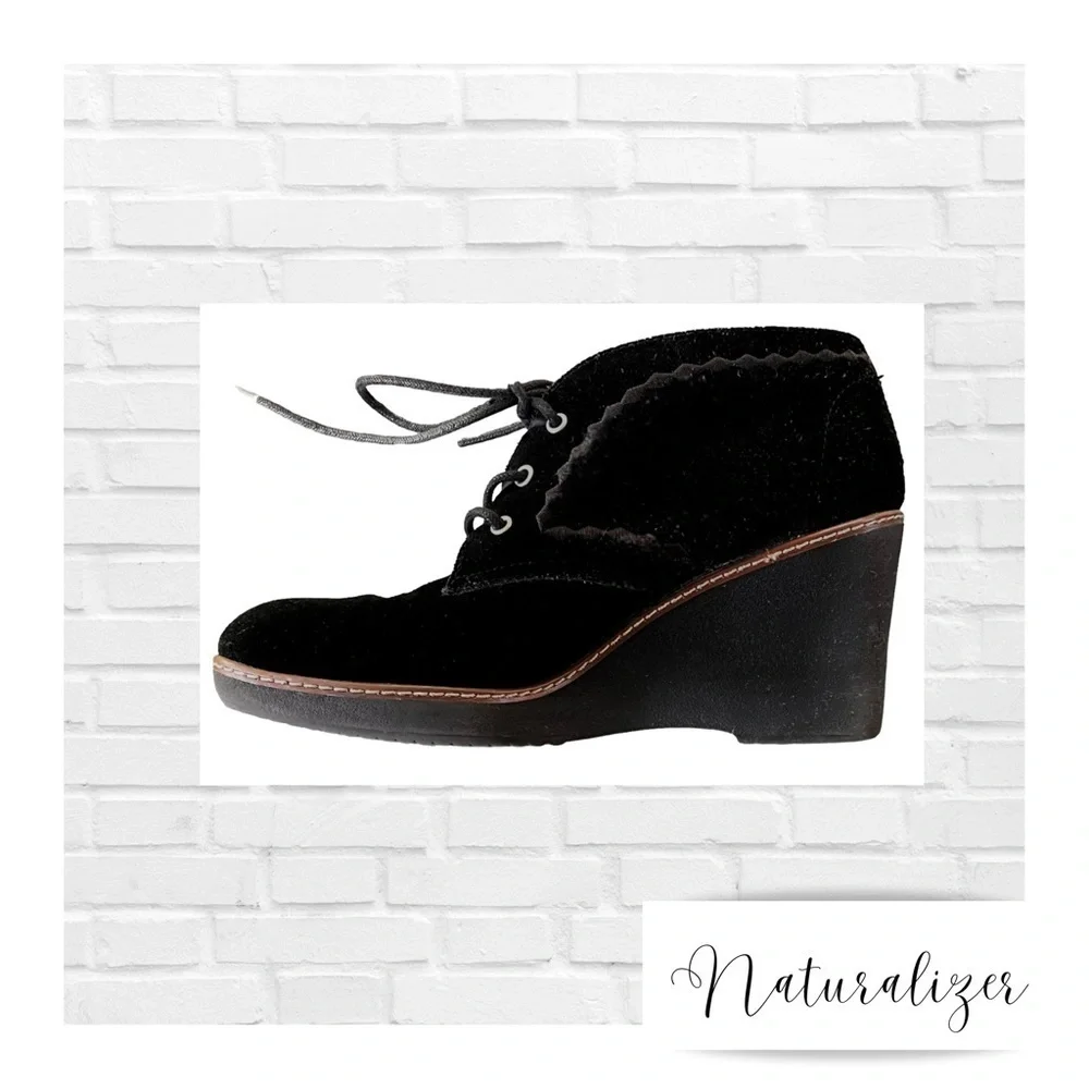 Naturalizer Kaitlyn Wedge Booties Black Suede Leather Women’s Size 9.5 M